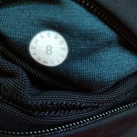 Lululemon run the day crop submarine black 8 pants - Picture 11 of 16